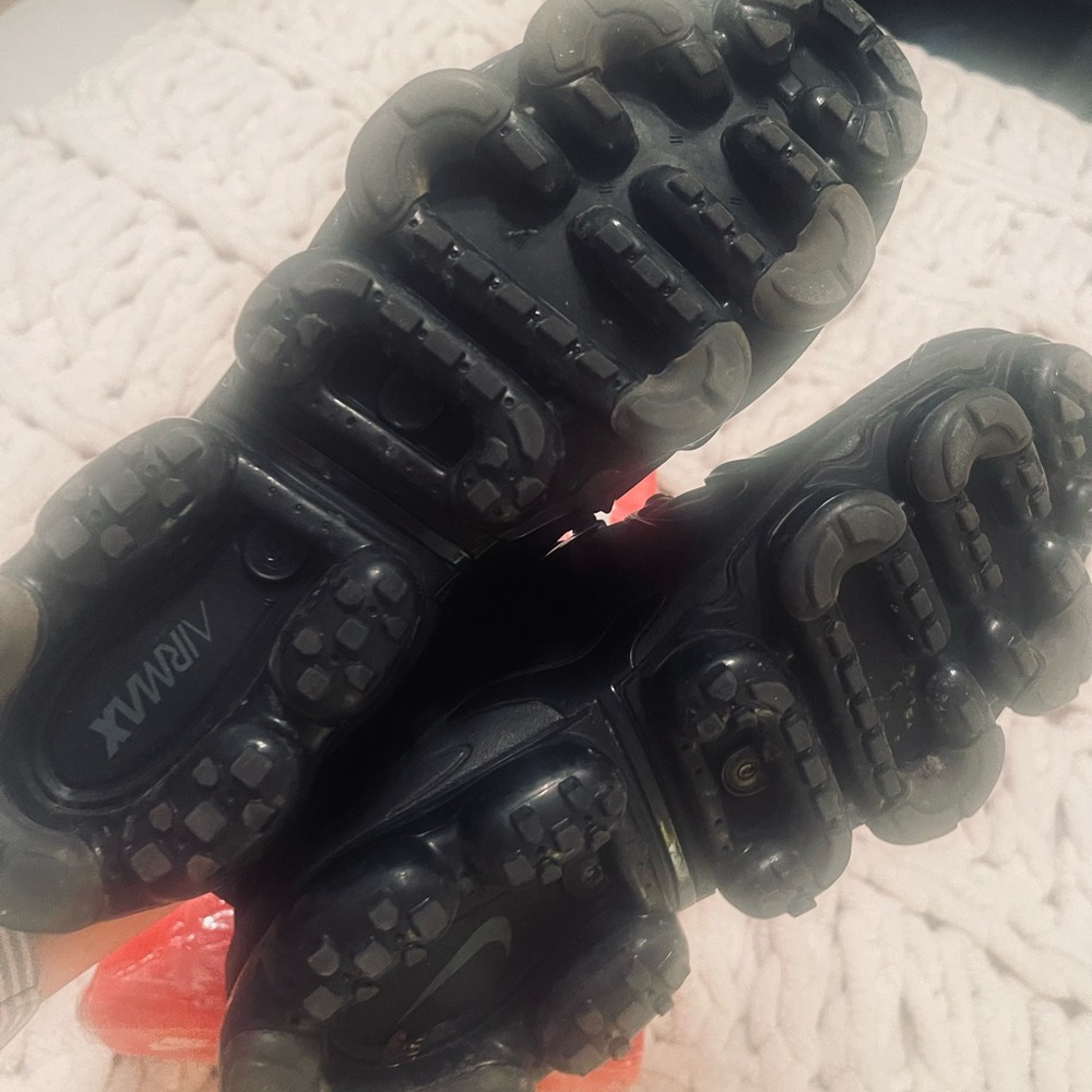 Nike Black VaporMax Plus Sneakers - Picture 8 of 8